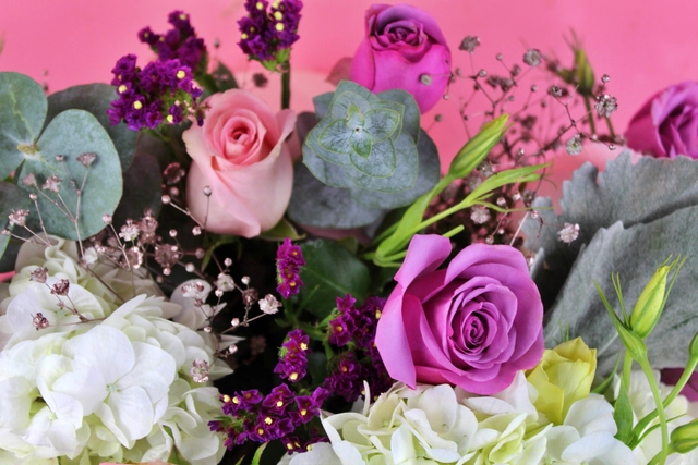 Aniversario en Tonos Rosas con 36 rosas